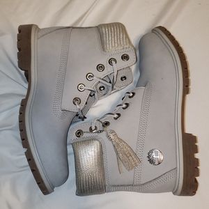 Timberland women’s 6inches waterproof boot